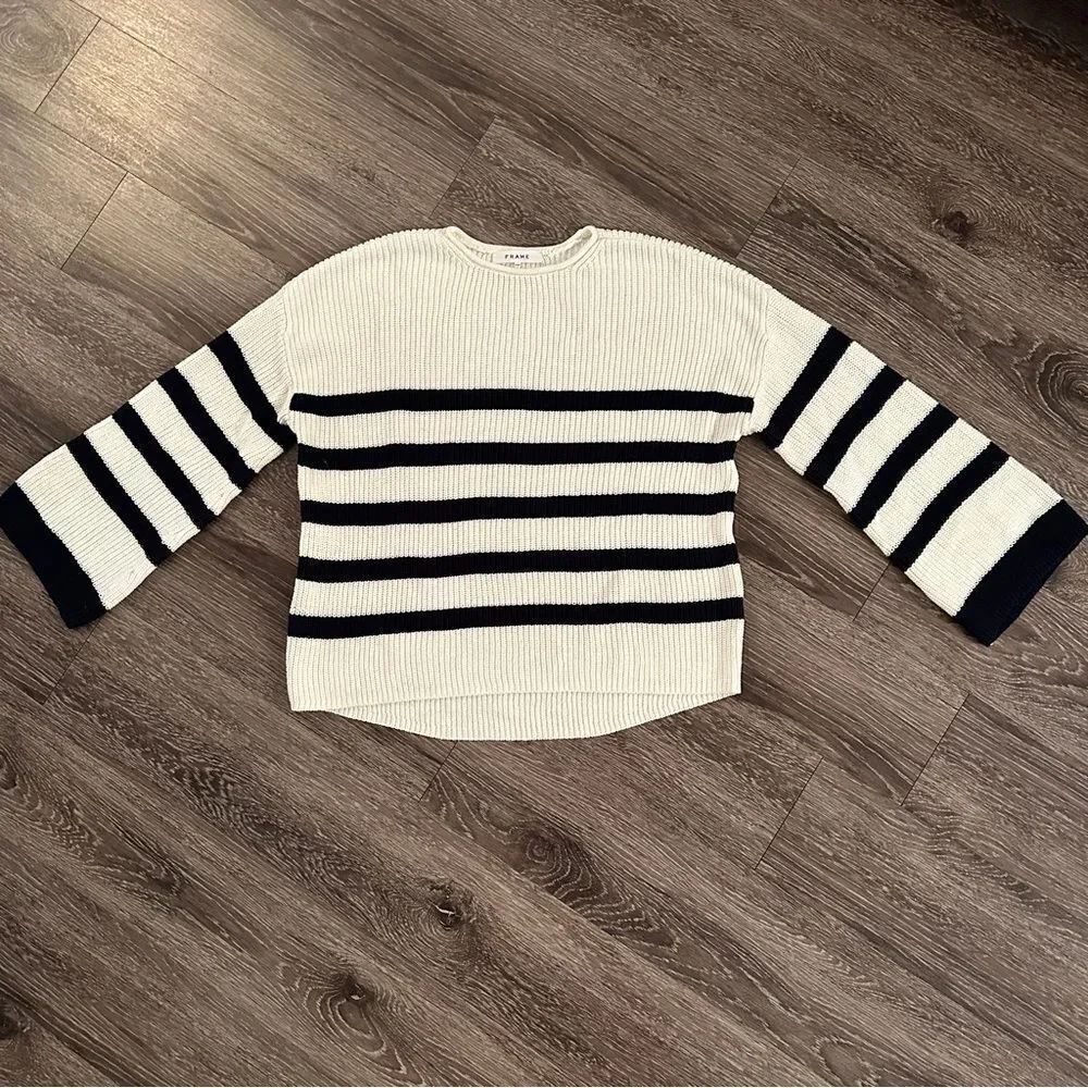 Frame Mariner Swingy Sweater